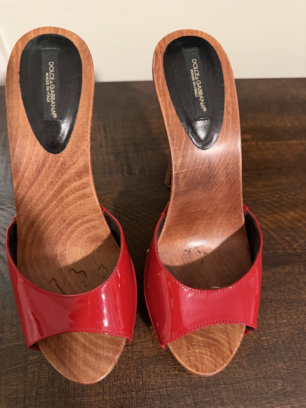 Dolce & Gabbana Red Patent Leather Wood-Effect Slide Mules